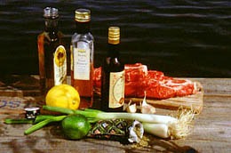 Båtfolk gillar att grilla, men glöm inte marinaden. | Hamnen.se Båtfolk gillar att grilla, men glöm inte marinaden.