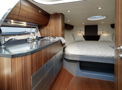 Zonda_webb_interior