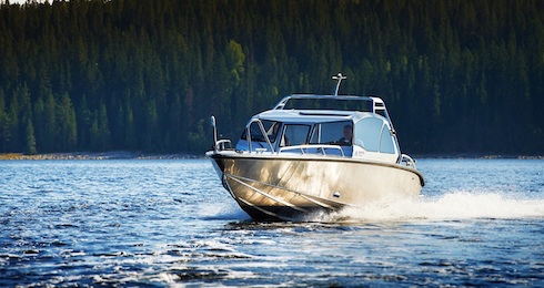 Anytec 747 – råaste hyttbåten.