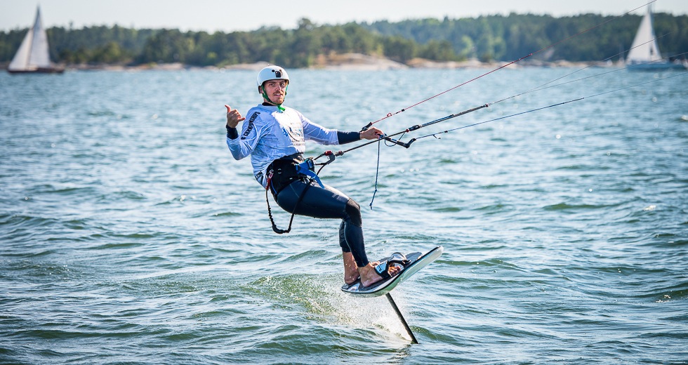 bloggare_adrenalin_2014_Foilkite_Torvar_Kitefoiling_artikel_low