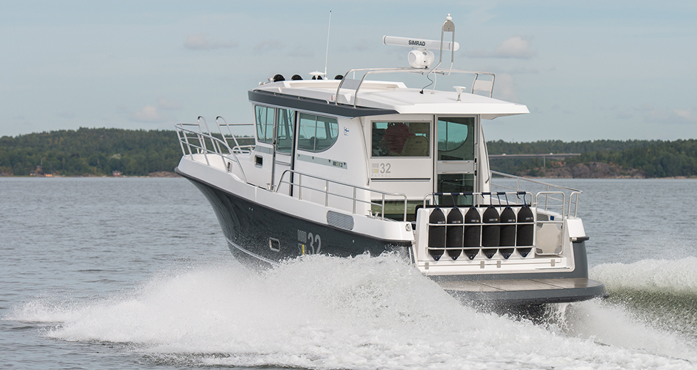 batar_Tester_motorbatar_2015_Nordstar32Patrol_Ingang_puffbild_nord_star_32-hamnen