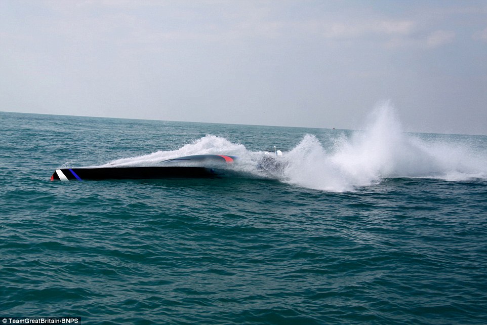 2FCE212800000578 3385243 The catamaran design will allow the vessel to pierce through wav a 28 1451993565966