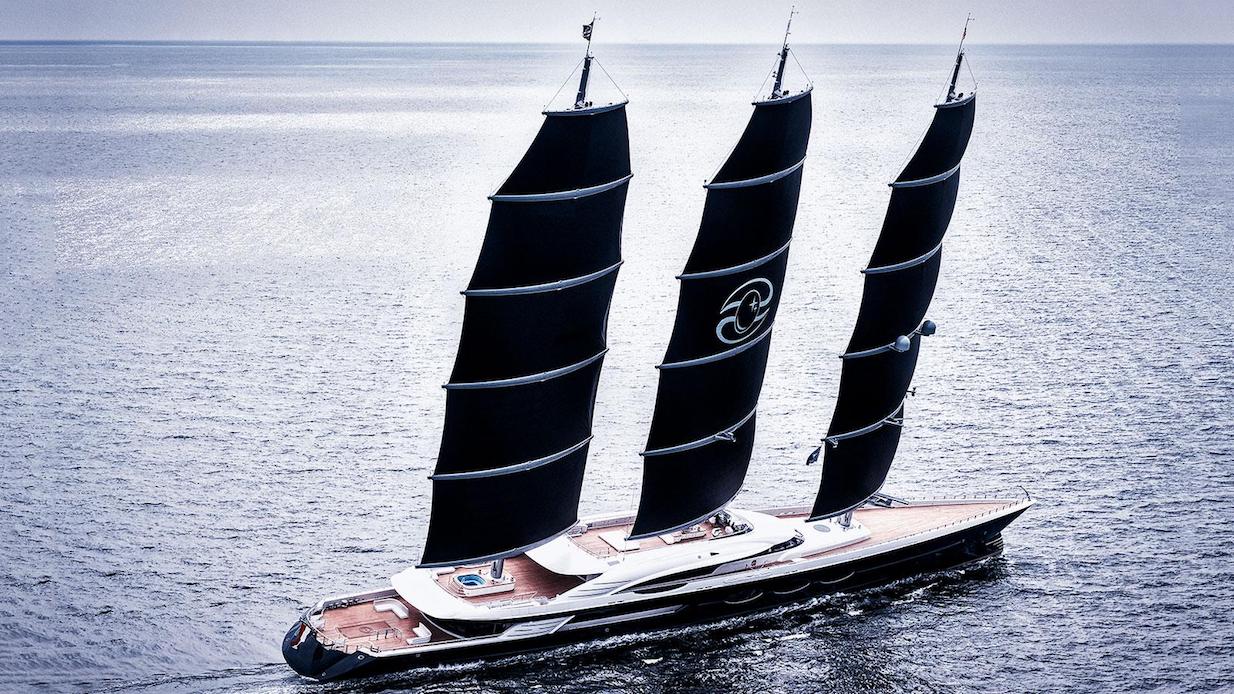 batar_Lyxyachter_2017_Black_Pearl_Y712_Black_Pearl_Superyacht