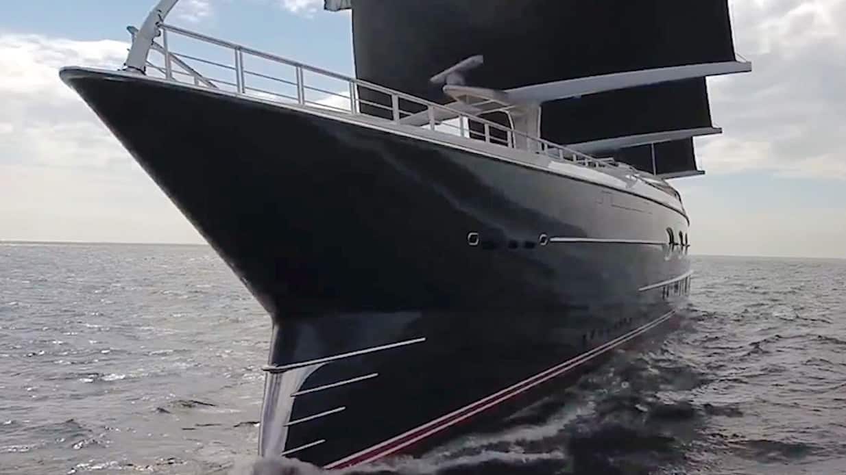 batar_Lyxyachter_2017_Black_Pearl_Y712_blackpearl_ny_puff