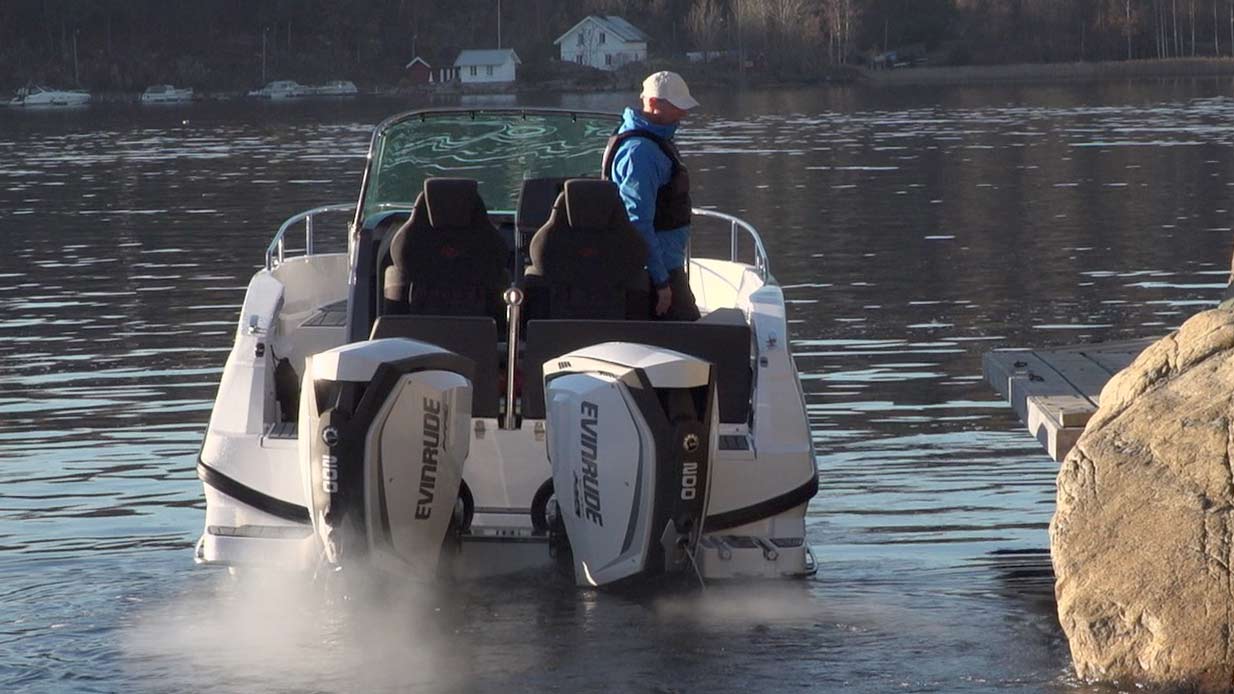Evinrude iDock – gammal kunskap blir en barnlek.