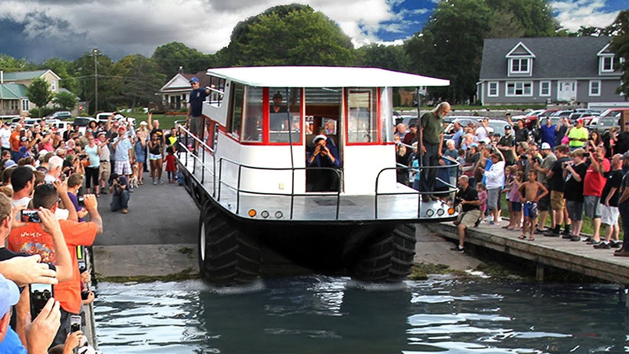 Spektakulart_2019_Houseboat_amphibie_Amfibiehem
