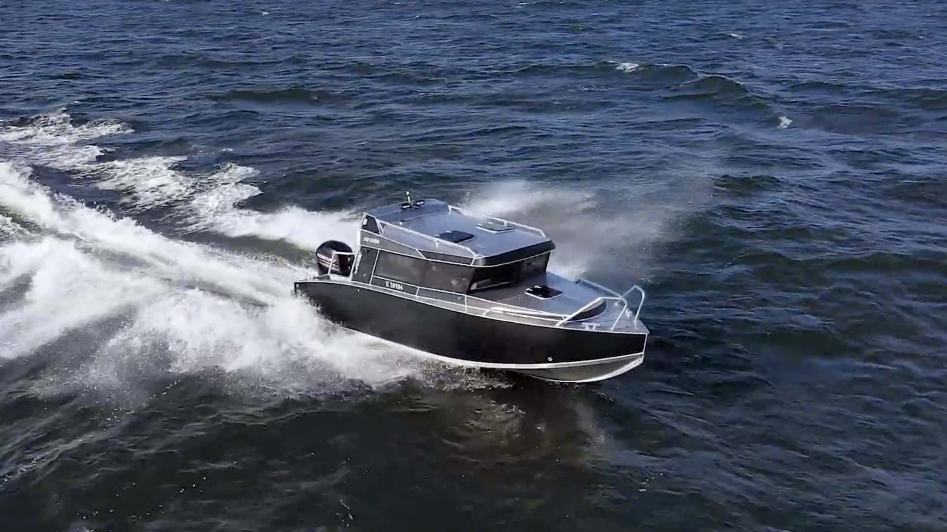 Voyager 700