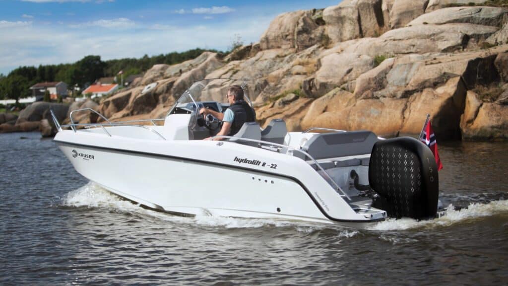 Hydrolift E-22 Evoy electric outboard Hydrolift E-22 Evoy electric outboard