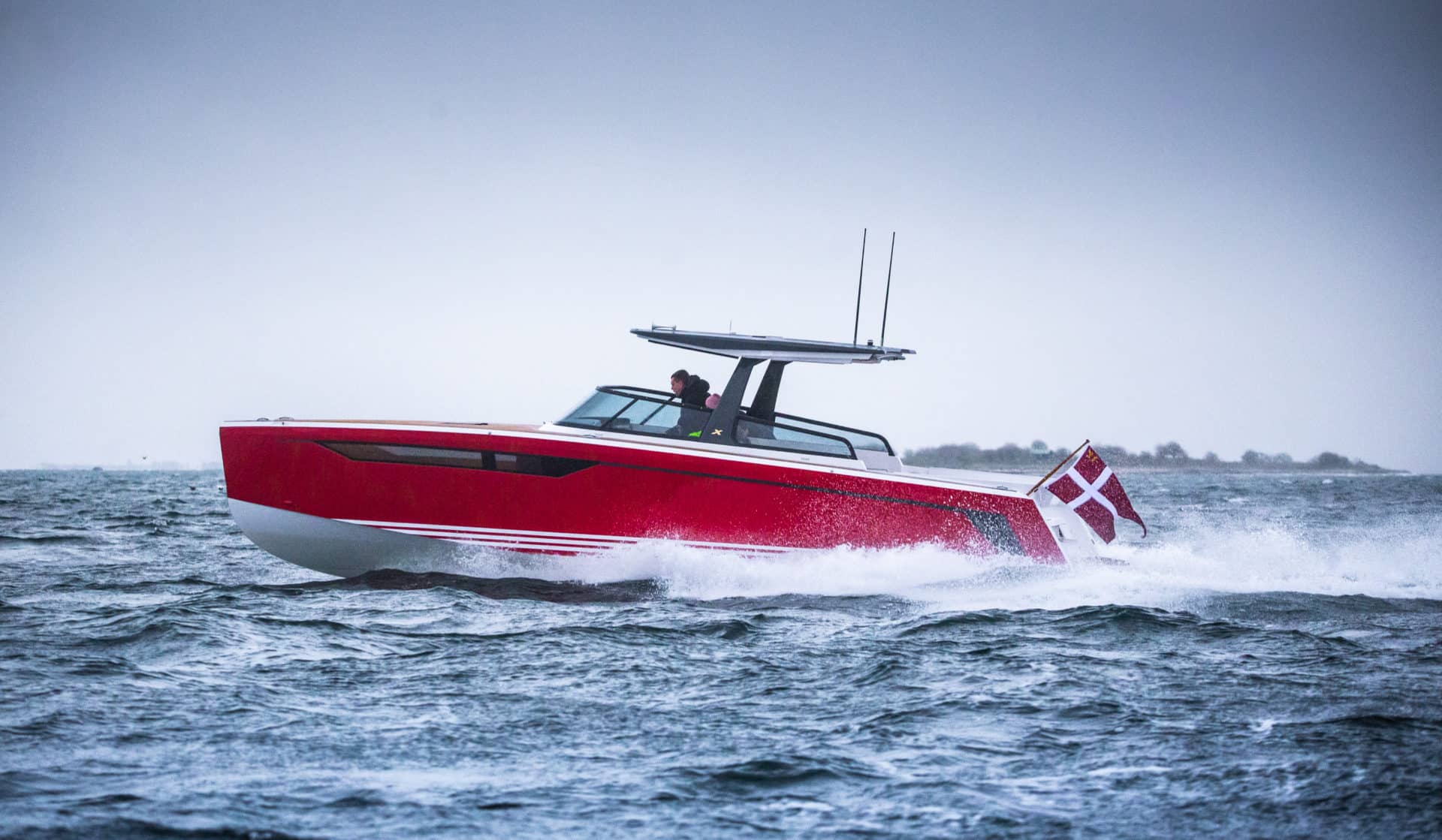 x yacht powerboat