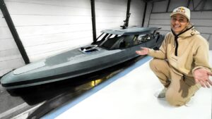 Jon Olsson builds extreme boat in carbon fiber