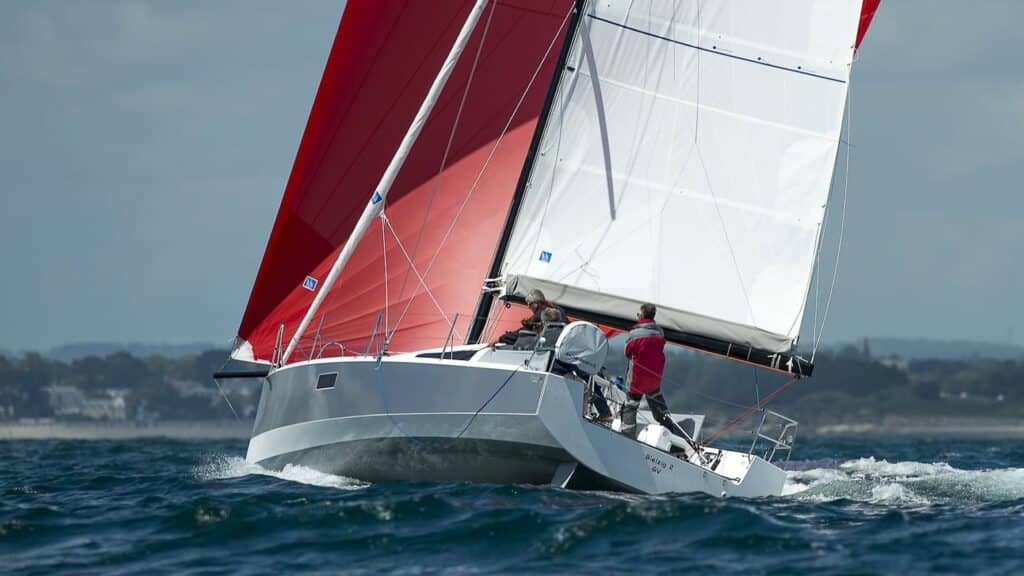 Segelsemester med eldrift