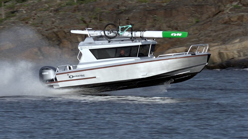 Test av hyttbåten Ockelbo B25 Cab.