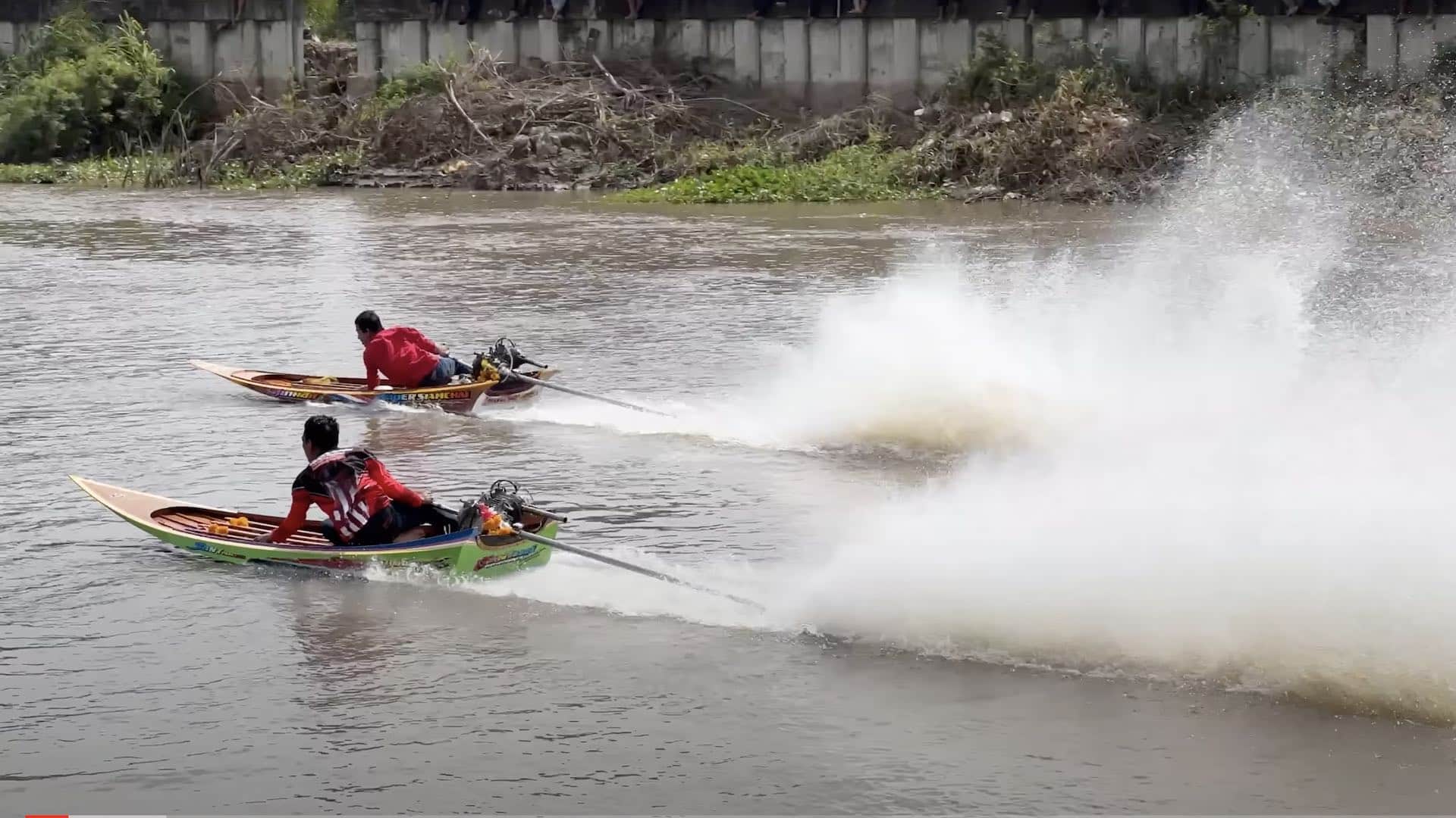 Longboat_traktormotor_sjovild_båtracing_Thailand