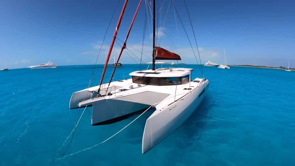 Test_katamaran_mot_trimaran