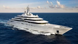 Superyacht-Eclipse-own-by-russian-Oligark