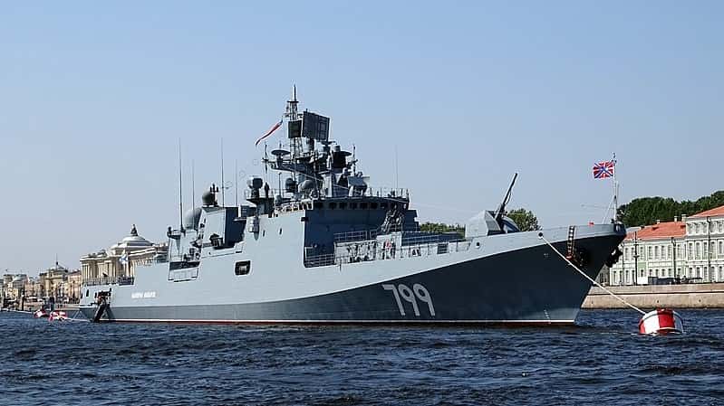 Ryskt-krigsfartyg-bombat-av-Ukraina