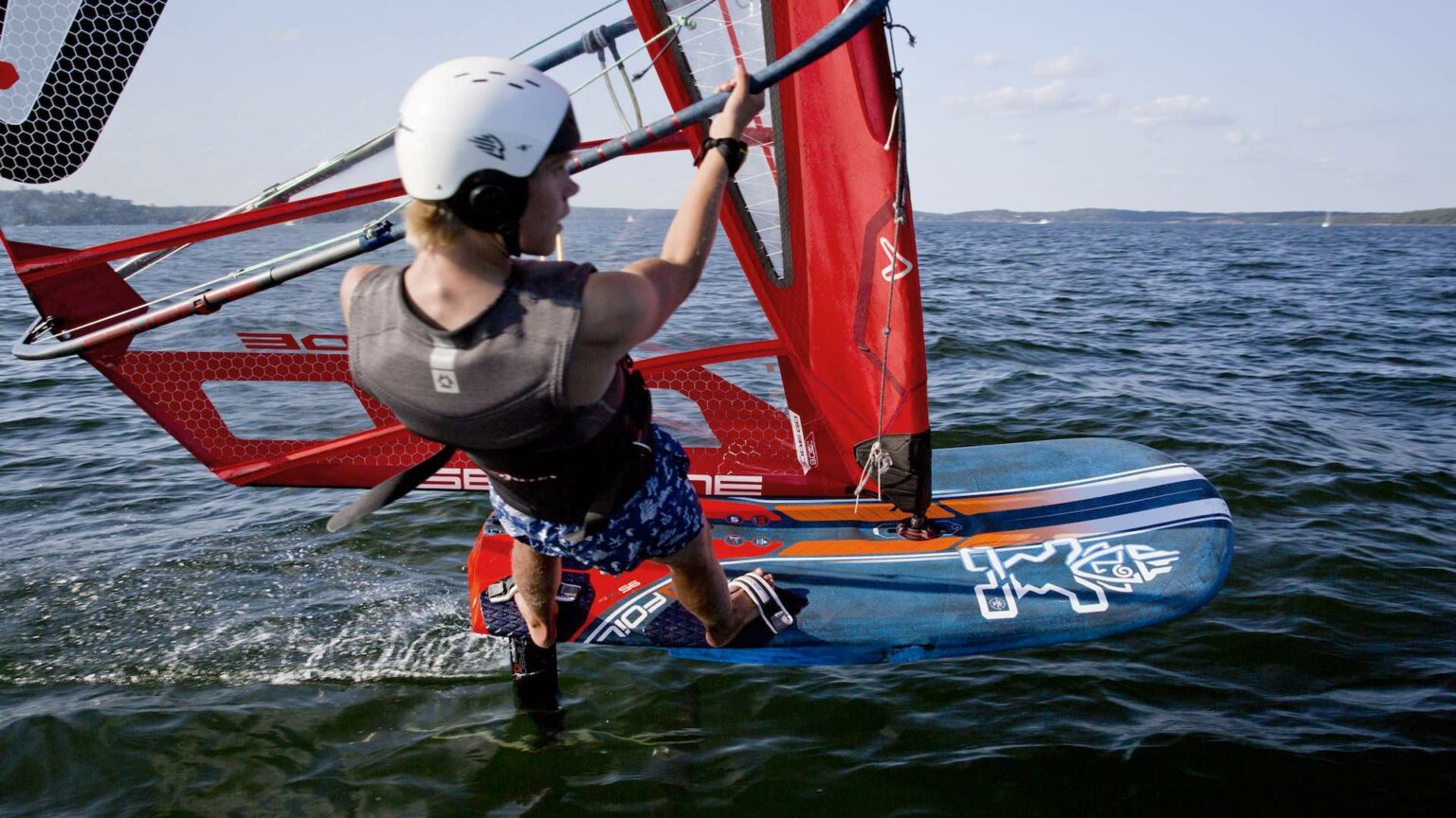 Vidar_Nystrom_Foiling_windsurfing