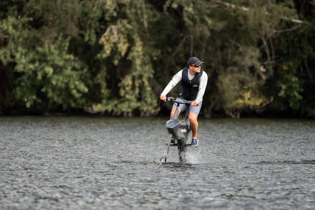 Elcykel-bärplan-manta5-vattencykel-foiling-foils