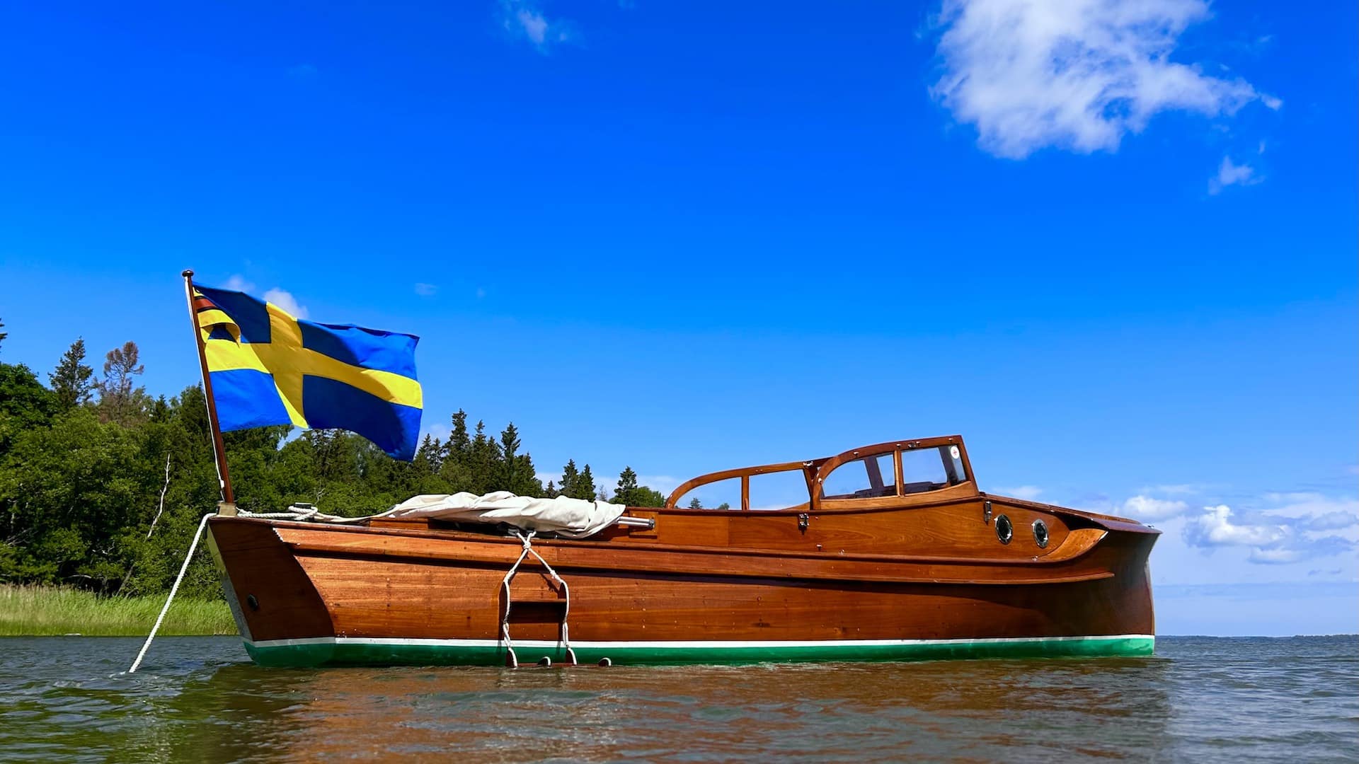Unik elkonverterad Petterssonbåt nu till salu