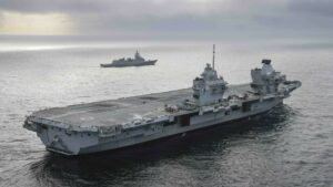 HMS_Queen_Elizabeth_andring