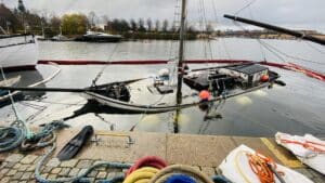 Bargning-strandvagen-trabat-forlist-centrala-stockholm1