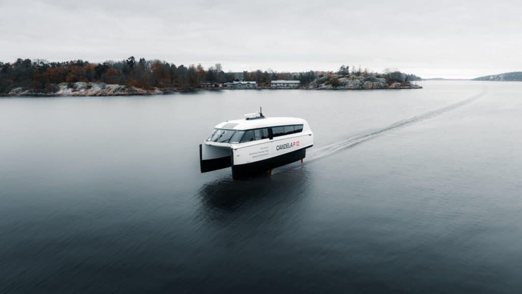 Candela-p12-shuttle-serieproduktion-stockholm-eldriven-passagerarfarja-eldrift