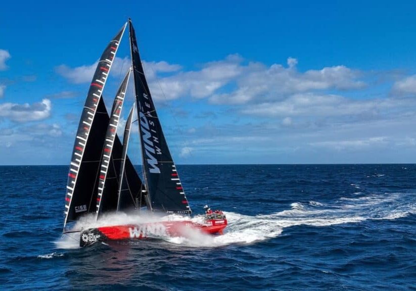 Volvo-Ocean-Race-baten-Mapfre-till-salu