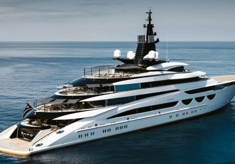 Ahpo_superjakt_exterior