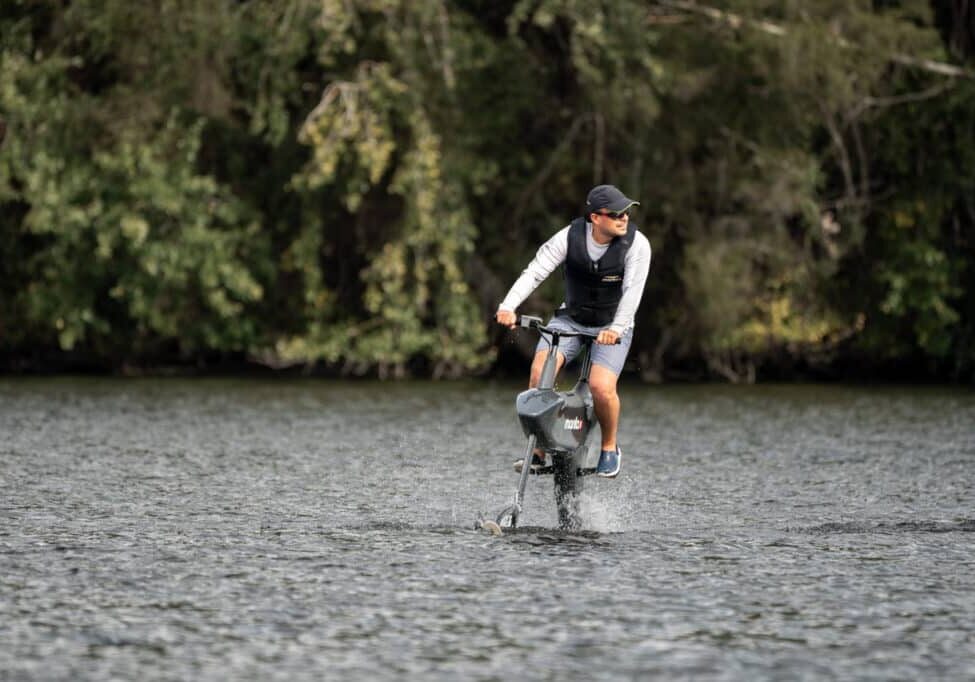 Elcykel-bärplan-manta5-vattencykel-foiling-foils