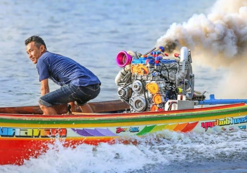 En vanlig motorsportdag i Thailand?