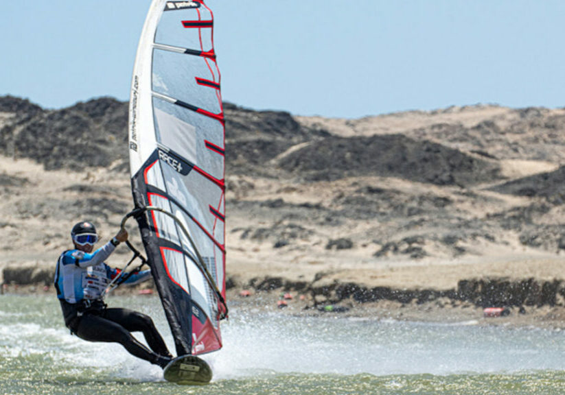 Heidi_smashes_world_windsurfing_record