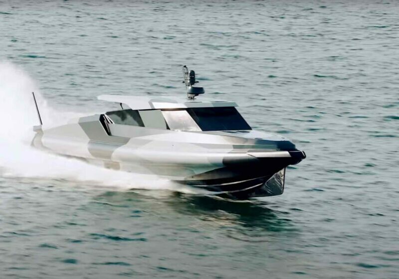 Jon_Olsson_fast_ boat