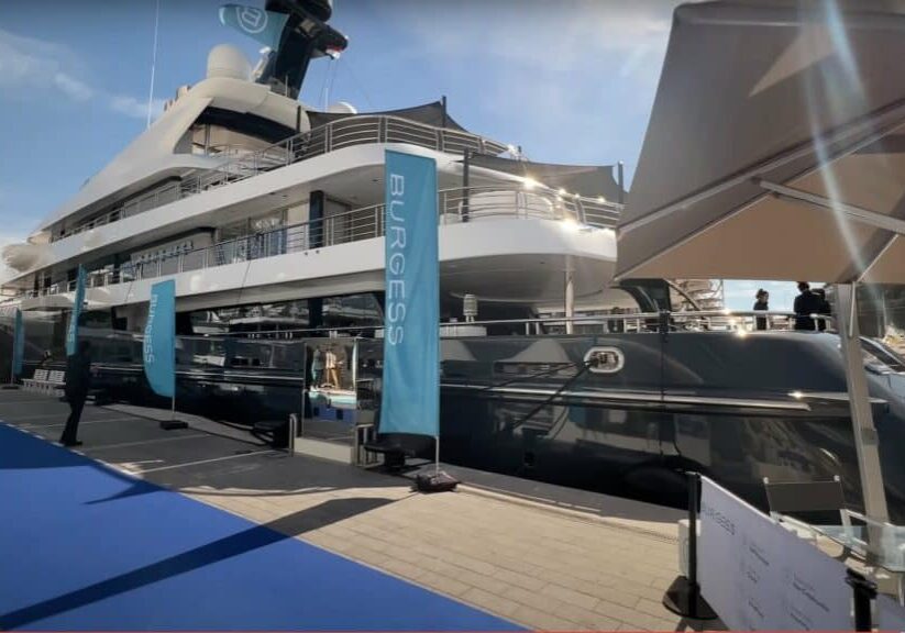 Phoenix_II_superyacht