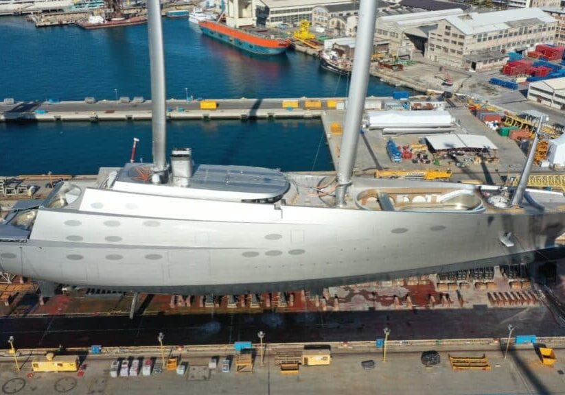 Sailing_Yacht_A