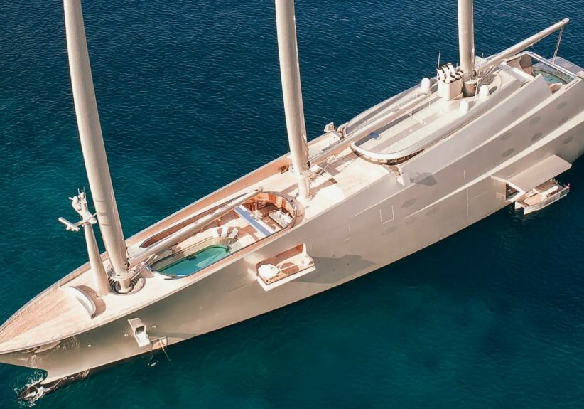 Sailing_Yacht_A_beslagtagen_i_Italien