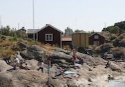 Landsort med Sveriges äldsta fyr renoveras.